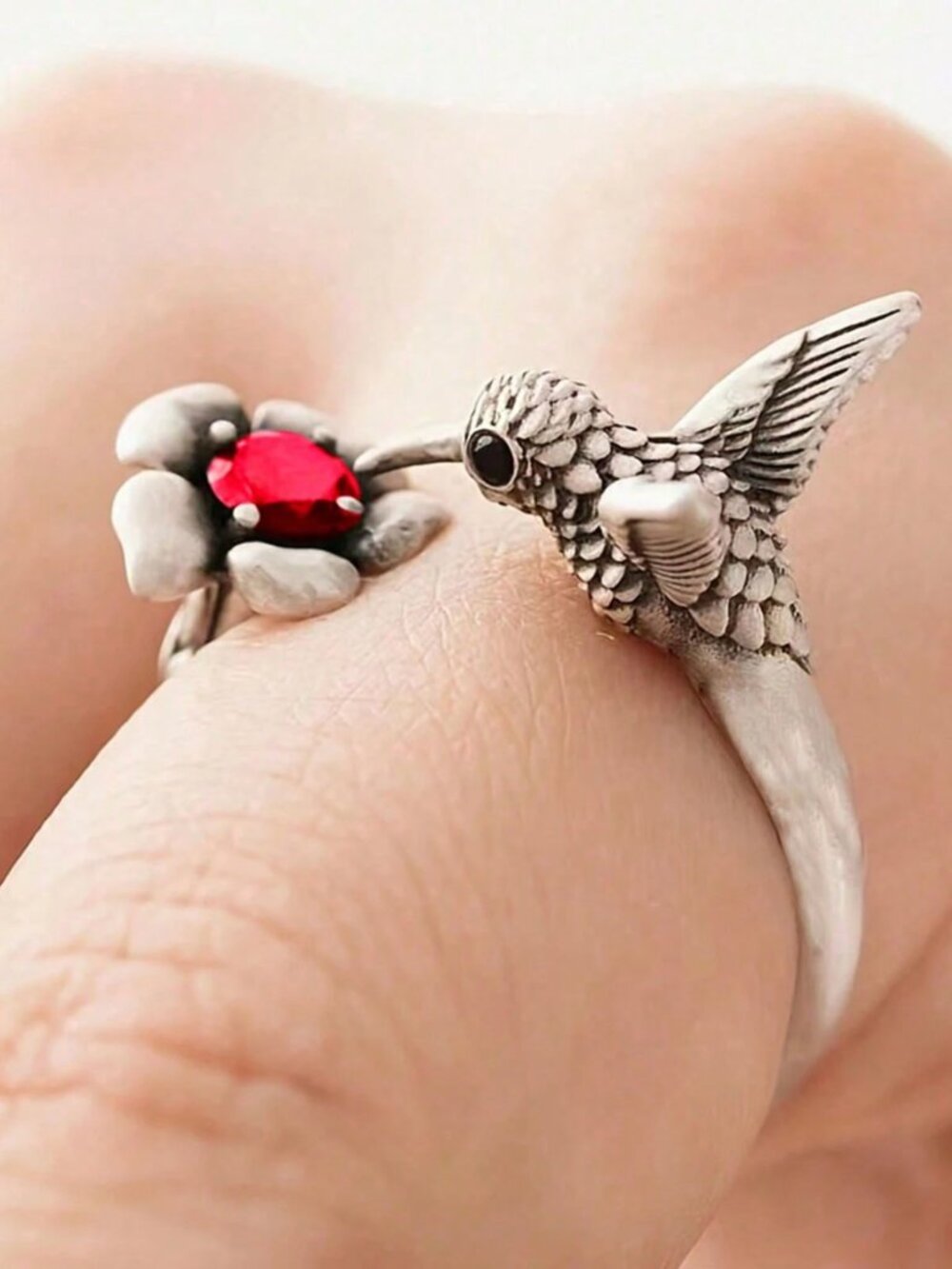 Green Stone Adjustable Hummingbird Rings‎